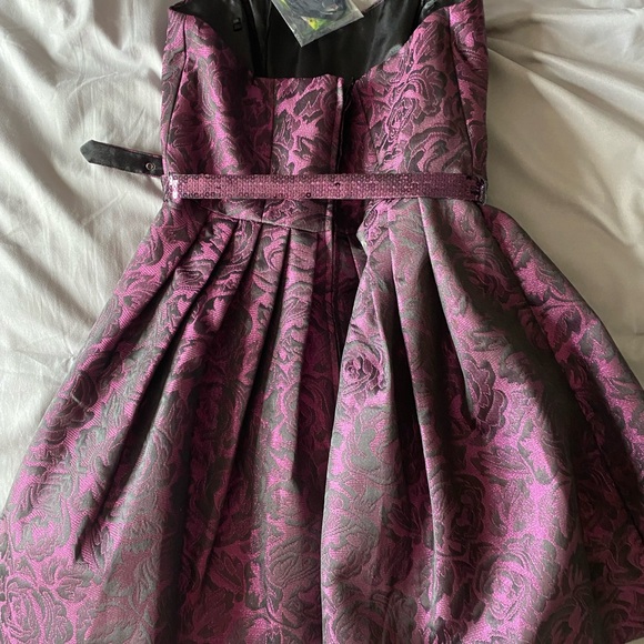 Brand new Betsey Johnson dress size 4 - Picture 4 of 7